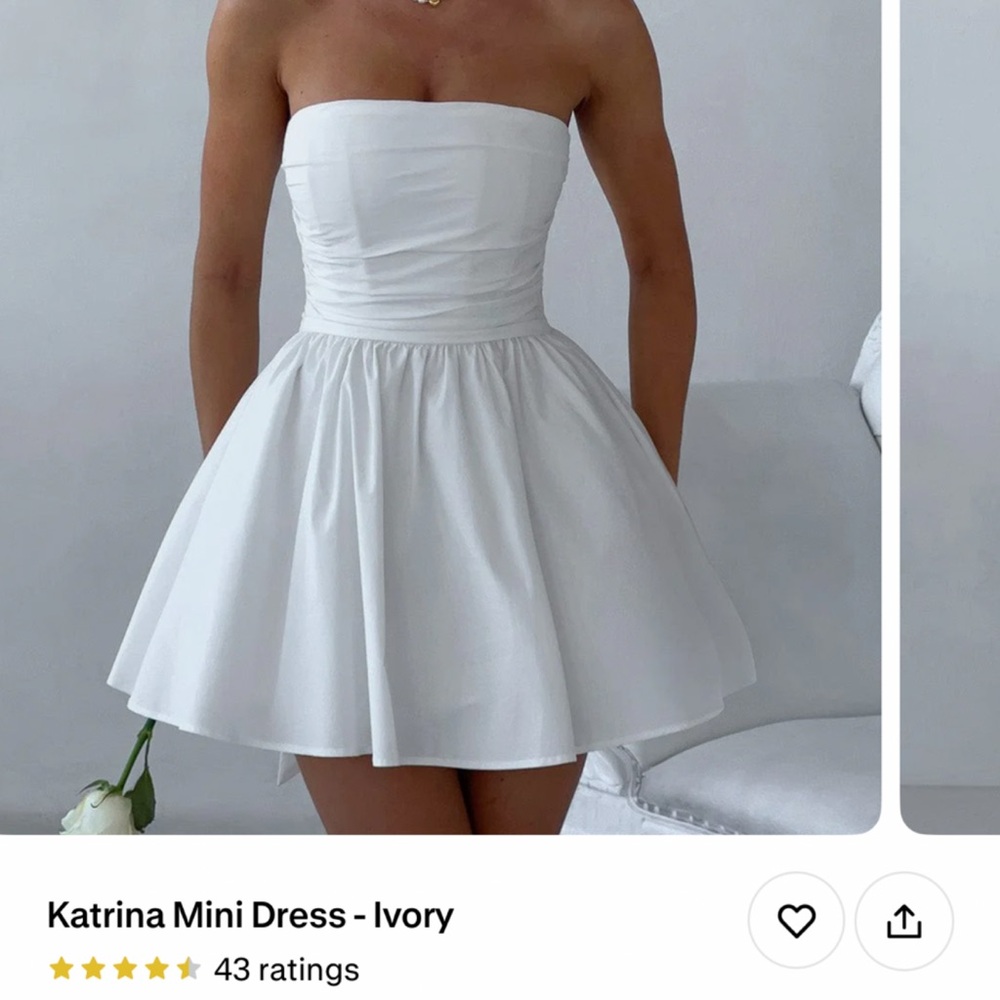 Elegant White Strapless Mini Dress